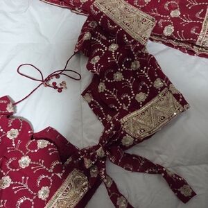 Embellished Maroon Traditional Blouse with Gold Threadwork Sari
